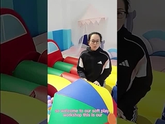 بازی های سفید نرم تجهیزات داخلی مزرعه خانه پرتابی تشک های کودک و حصار