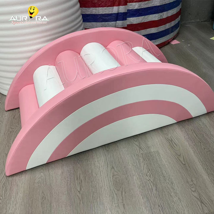 زمین بازی تجهیزات نرم بازی در فضای باز بازی های صورتی آبی سفید در فضای باز